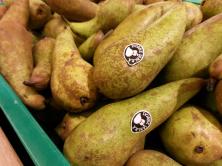 Pears marked as apples?